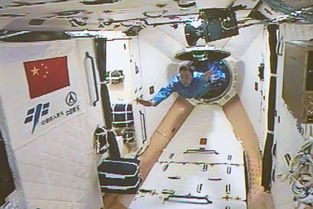 神13航天员进入核心舱后,先检查睡眠区,睡眠区对航天员来说有多重要?