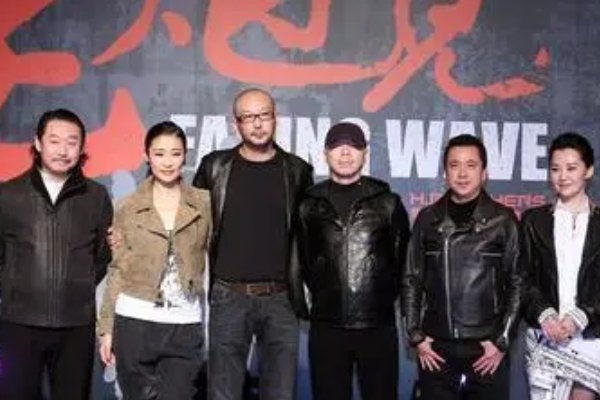 闫京的真实身份是什么？