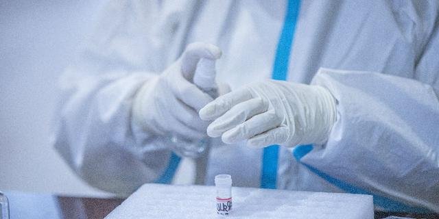 西安请求隔离男子已获救治，这名男子是如何被感染的？