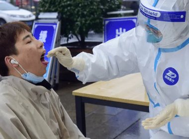 中国传媒大学4天报告感染者28人，6百余人紧急转运，疫情形势是否可控？