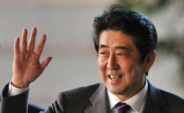 安倍为什么辞职，当首相很辛苦吗？