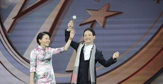 旗袍大亨崔万志底是如何从摆地摊到年入5000万的？