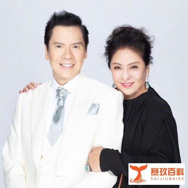 因与向华强关系密切，关之琳曾被泼咖啡、扇耳光，向太首度回应