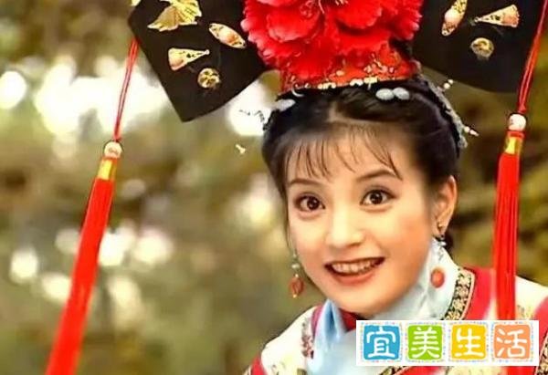 赵薇封杀引发娱乐圈地震，易烊千玺被牵连，经纪人半夜朋友圈回应