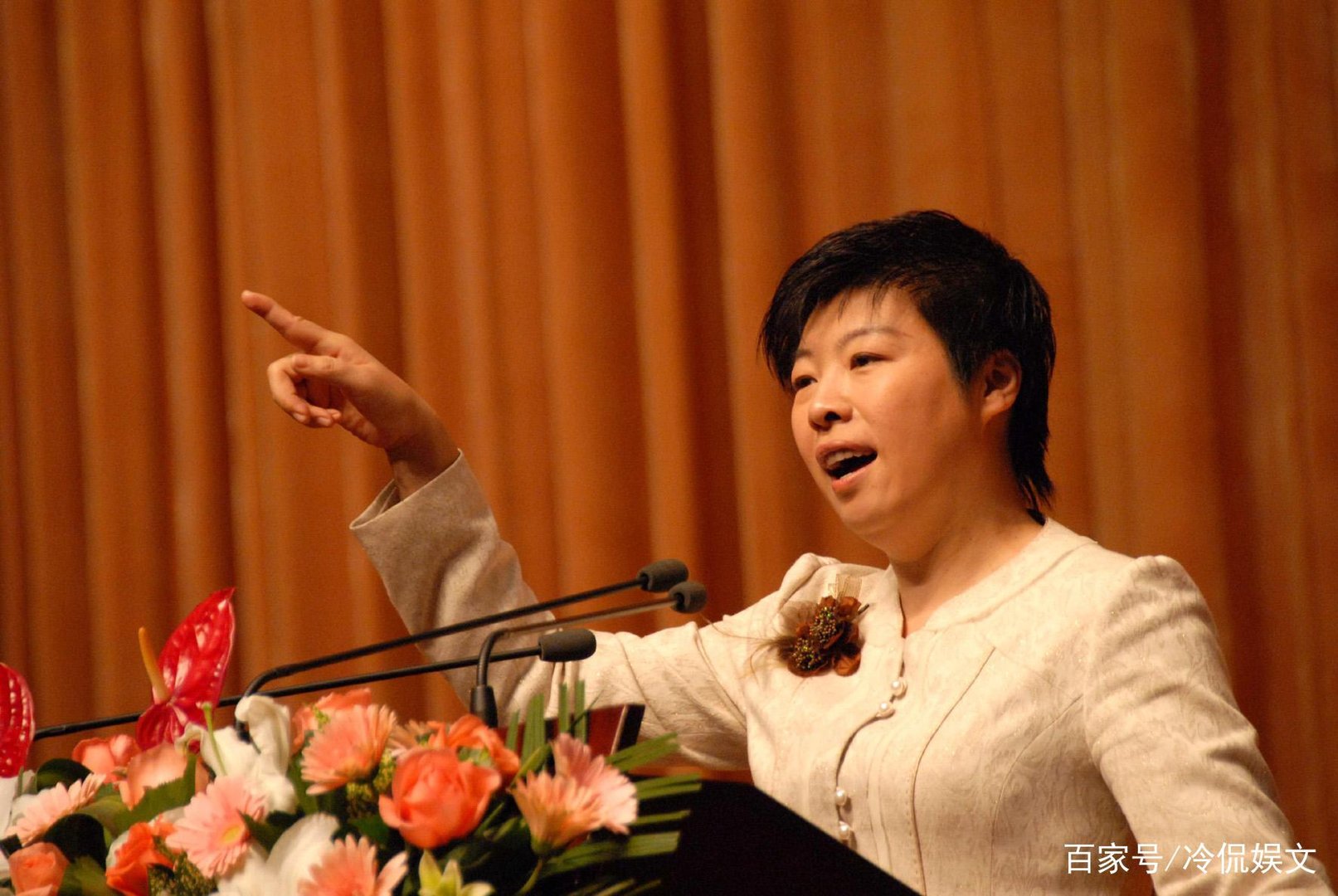 为什么于丹、蒙曼会渐渐淡出公众视野?