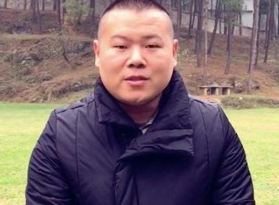女子控诉被岳云鹏骗婚生下女儿，该女子是否在栽赃陷害？