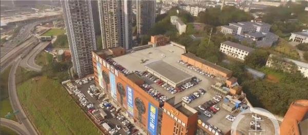 重庆驾校在7楼楼顶练车引争议 相关部门：场地没有备案