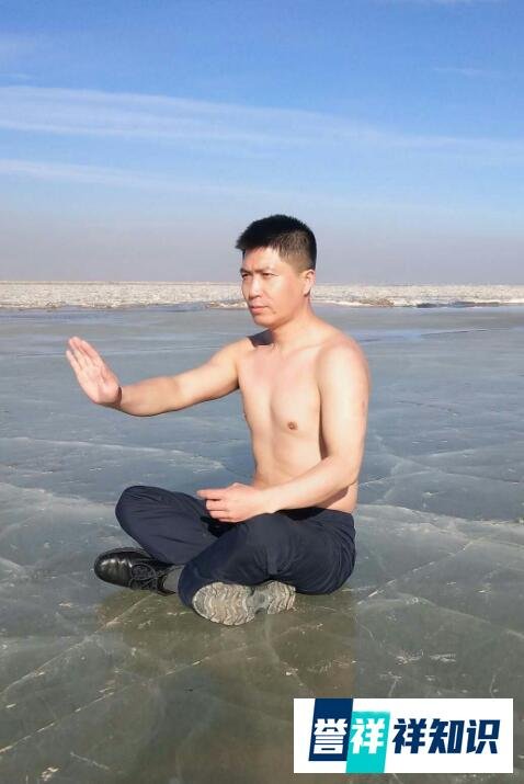 铁腿哥在零下15℃的冰面打坐108分钟 网友“用生命在宣导慈善”