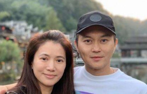李荣浩与柴犬对比图，简直是一模一样，除了杨丞琳，还有谁会恶搞自己丈夫？