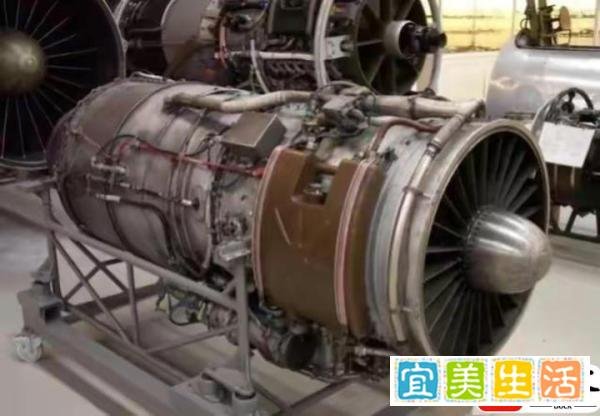 歼轰-7的继承人——“九天”重型无人机亮相,当空天母舰走入现实