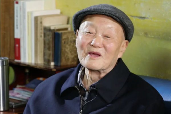2020年感动中国十大人物颁奖词