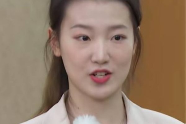 浙大女学霸走红,22岁成董明珠秘书,她的身上有哪些闪光点?