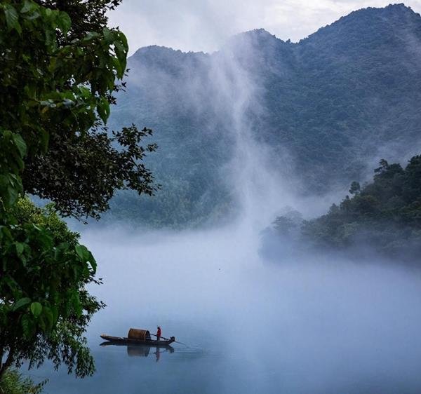 明代三大才子之一，杨慎的十首经典诗词，青山依旧在，几度夕阳红