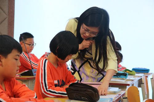 中小学教师进入全国100个“最缺工”职业排行榜，当老师有前途吗？