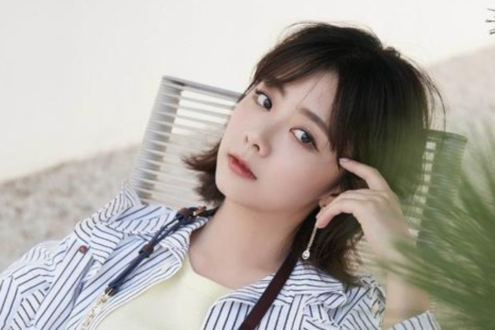 如何看待谭松韵在微博上怼《明星大侦探》的恶评这件事情?