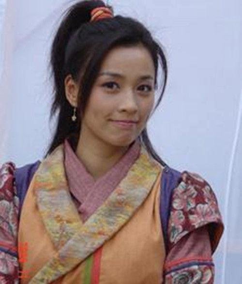 《绝色双娇》一部由张庭和古装男神焦恩俊主演的搞笑古装剧