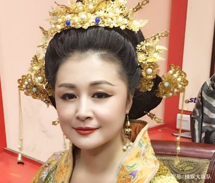 传于月仙离世疑点重重,赵本山派妻子现身追悼会,自己却不到场,为什么?