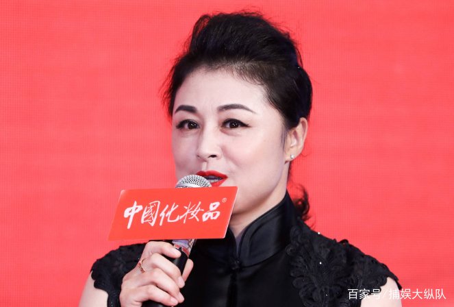 传于月仙离世疑点重重,赵本山派妻子现身追悼会,自己却不到场,为什么?