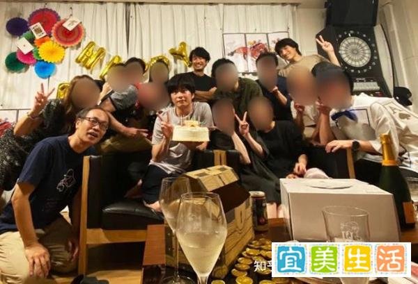 新冠确诊前还举办了20多人的生日聚会……