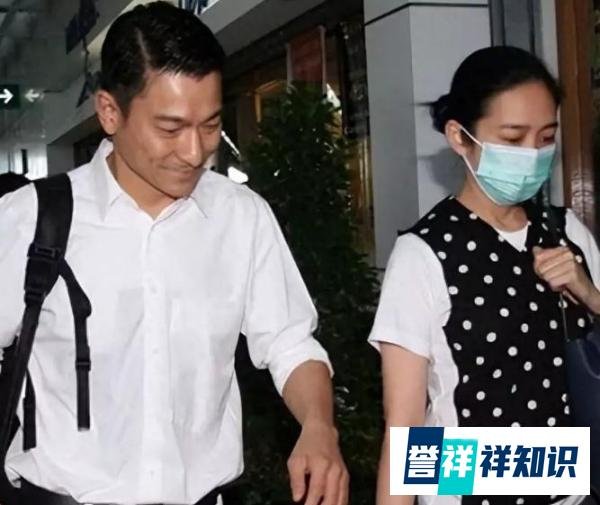 她和刘德华的关系,原来只差一张结婚证?原配朱丽倩情何以堪