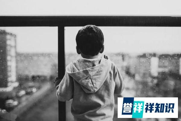 深圳小伙“一谈恋爱就呕吐”，原因竟和他的父母有关
