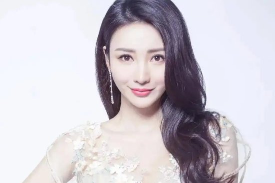 柳岩说绝不可能闪婚闪恋,她面对感情有多清醒?