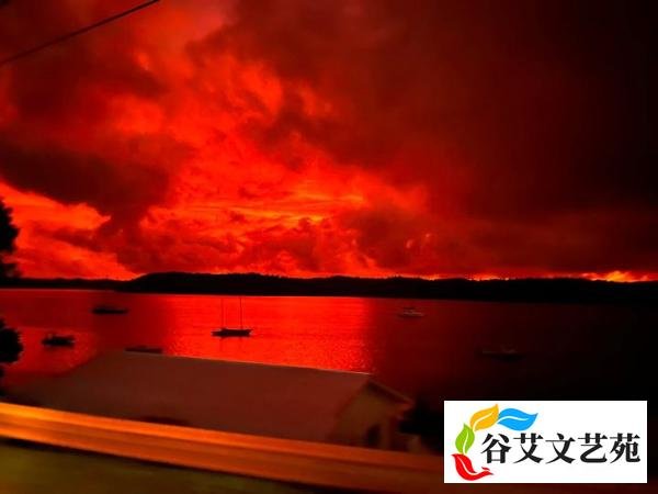 浙江舟山现红色天空，遮天蔽日、满目鲜红，到底是什么原因？