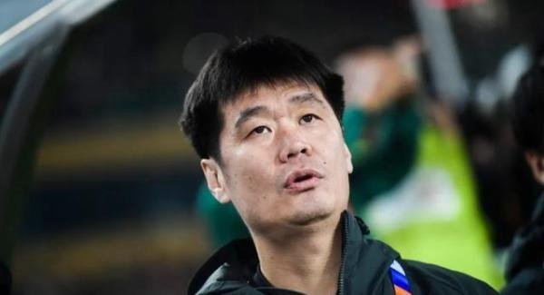 曝李霄鹏立新规:不准排挤归化球员