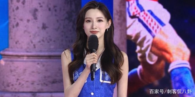 春晚新主持人马凡舒因太漂亮上热搜,她的长相为何能让大家认可?
