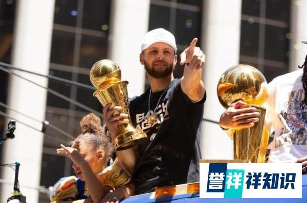 迷弟！奎克利转发库里推文：有史以来最喜欢的球员??