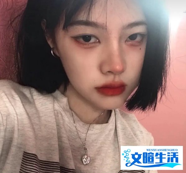 比乔碧萝还恶劣,网红“西红柿ovo”被深扒,除了性别其他全是假的