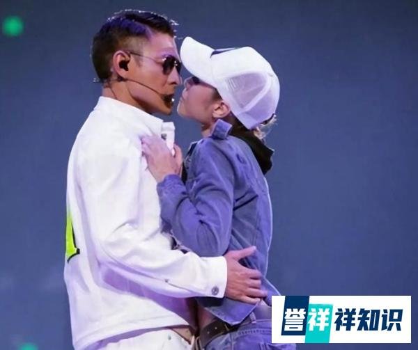 她和刘德华的关系,原来只差一张结婚证?原配朱丽倩情何以堪