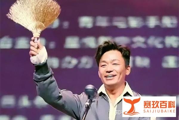 《八角笼中》破15亿，这是王宝强的反击！