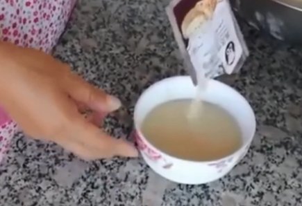 宁夏一男子误把酵母粉当感冒药给老婆喝,酵母粉可以泡水喝吗?
