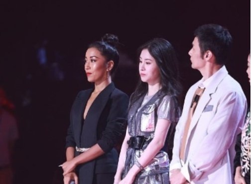 曝李荣浩因吉克隽逸离婚，此消息给吉克隽逸带来了哪些负面影响？