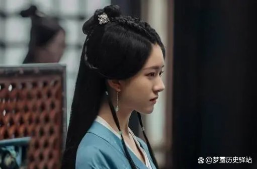 月生沧海大结局点映礼