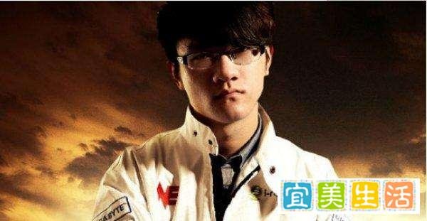 年收入千万级别的大主播有几个? 卢本伟, pdd, 骚男, 小智