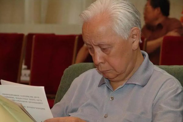 2020年感动中国十大人物颁奖词