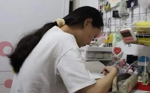 江苏高考文科第一名，为何无缘清华北大？
