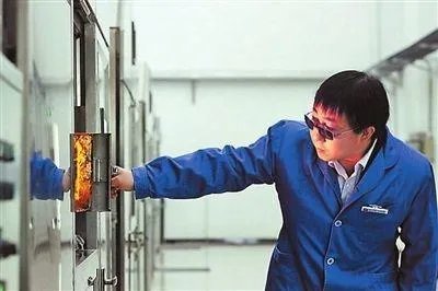 微信卖假药暴富，该如何鉴别真假药物？