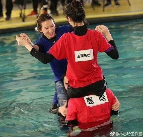 邓超在《跑男》这些举动 暴露了他的人品(图)