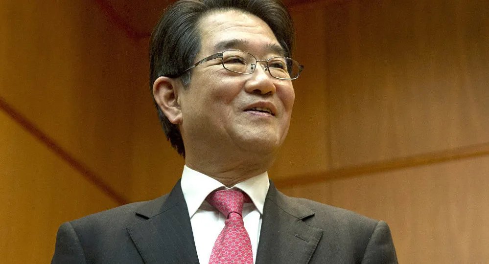日本换多人推谈判是怎么回事？