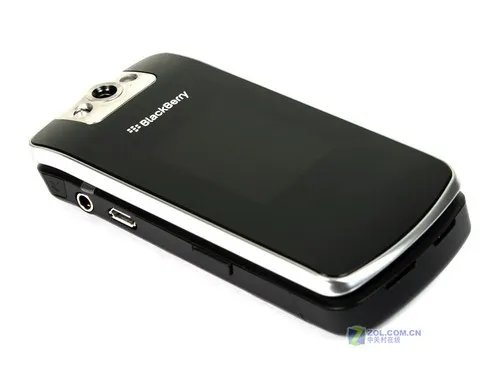 首款翻盖BlackBerry 黑莓8220试用手记