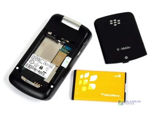 首款翻盖BlackBerry 黑莓8220试用手记
