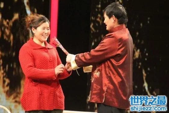朱之文离婚后的老婆，大衣哥出名后抛弃糟糠之妻 