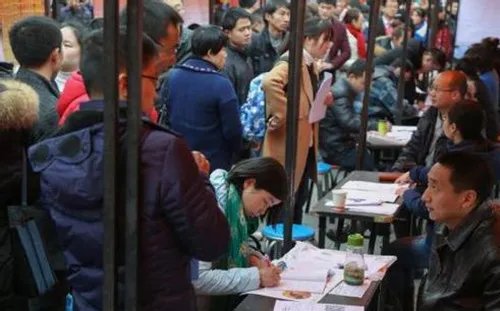 毕业生购房打八折政策出炉  网友：房奴生活总算松口气了！