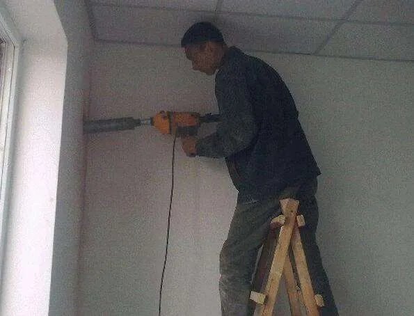 空调孔怎么打