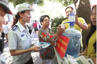 城管阻高考便民点是怎么回事？