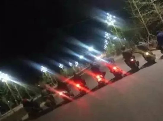 17人飙车被抓是怎么回事?