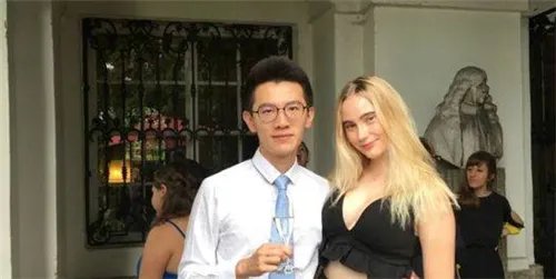 高考状元辱骂同胞是“支蛆”  本人称：口头之争无意冒犯